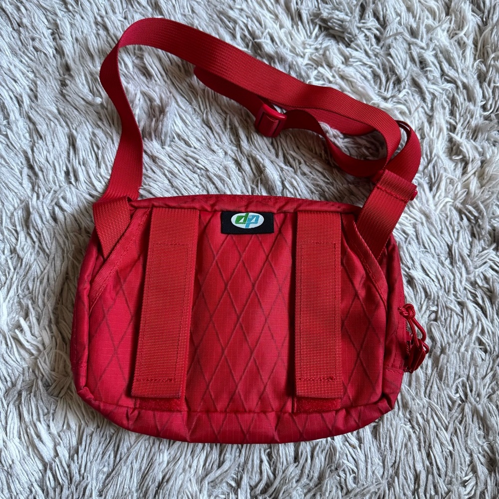 Supreme Red Shoulder Bag - Picture 3 of 5